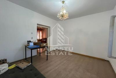 Casa individuala  7 camere, 3 bai, garaj, teren 1129 mp, zona Iosefin - 8