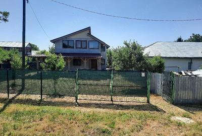 Casă cu Teren 400 Mp în Câmpineanca - 2