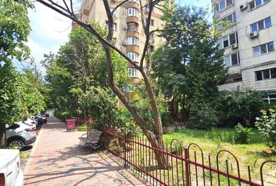 Apartament cu 3 camere semidecomandat, mobilat în Calea Călărașilor - 10