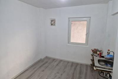 Apartament cu 2 camere decomandat în Gura Văii - 4