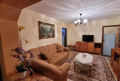 Inchiriez apartament 2 camere + parcare, zona Orizont, Micalaca - 1