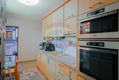 De vanzare Apartament cu 4 camere, langa Podul Centenarului - 3