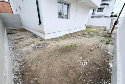 Duplex cu 7 camere cu Canalizare în Sud - 26