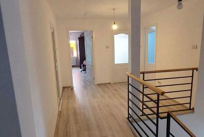 Casă cu 4 camere decomandat în Sânpaul - 3