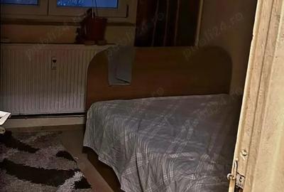 Apartament de Vanzare 3 Camere Semidecomandat - 2