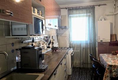 Apartament 4 camere situat in Zona Inel I - 4