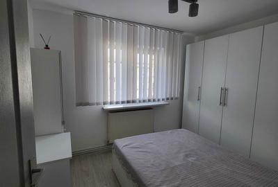 Apartament cu 2 camere semidecomandat în Micro 6 - 3