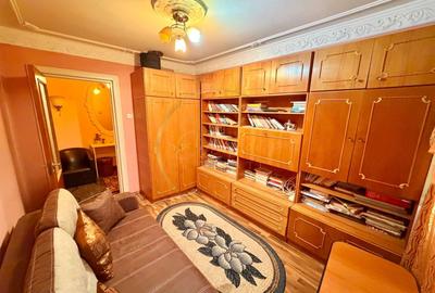 Apartament cu 3 camere în Km 4-5 - 6