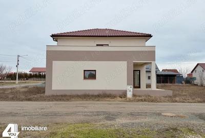 Casă cu Teren 500 Mp în Central - 11