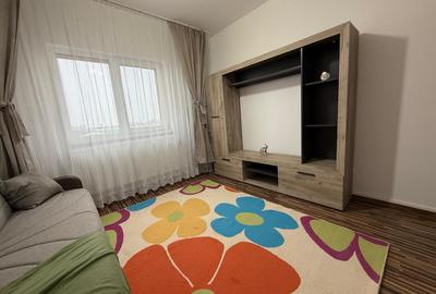 Apartament 3 camere, cu centrală termică- Str. 6 Vânători lângă AFI 370 € - 2