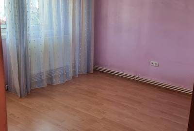 Apartament 2 cam, etaj 3, zona Nord - 9