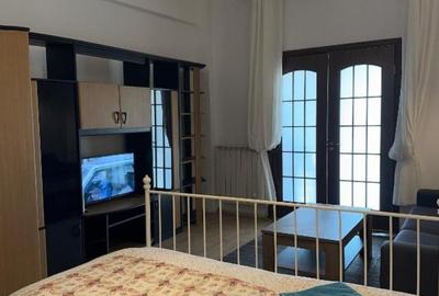 Apartament cu 2 camere decomandat în Victoriei - 2