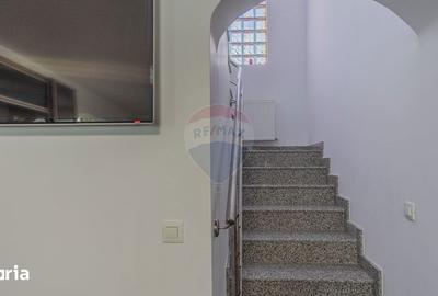 Casă cu Teren 1074 Mp în Moieciu - 14