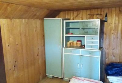 Casă cu Teren 1600 Mp în Central - 1