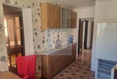 De vanzare apartament 3 camere/ Bd.Alexandru Vlahut?a? . - 7