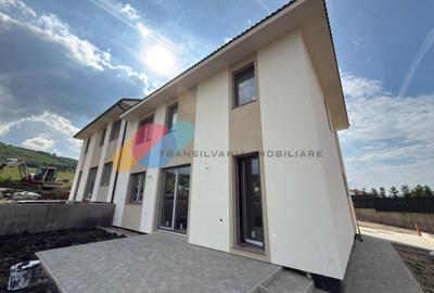 Casă individuală cu 4 camere cu Canalizare în Chinteni - 8