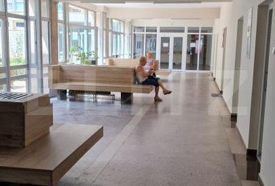 Spațiu comercial, de 27 mp, în Central - 3