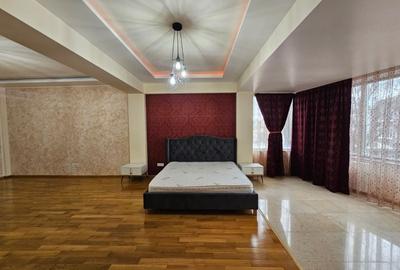 Casă individuală cu 6 camere cu Canalizare în Capitol - 7