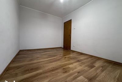 Apartament cu 4 camere decomandat în Micro 5 - 5