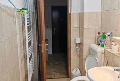 Garsonieră decomandată în Central - 8