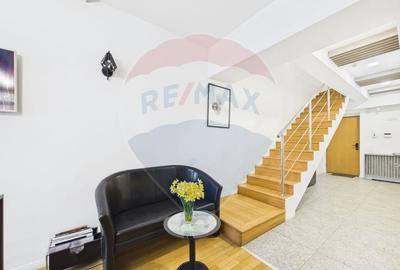 Apartament cu 4 camere decomandat în P-ța Unirii - 2