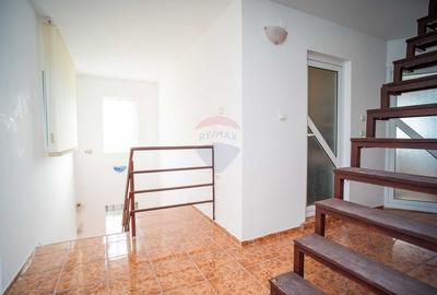 Casa / Vila de vanzare 250mp, cu Teren 1560mp - Tomesti, Chicerea DN28 - 11