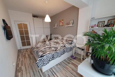 Apartament 2 camere 45 mpu balcon etaj intermediar zona Doam