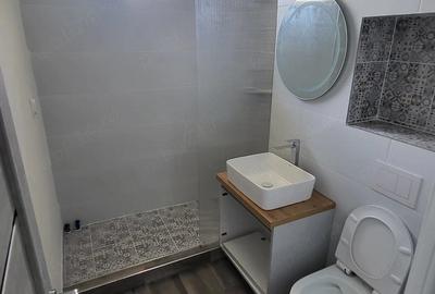 Apartament cu 2 camere decomandat în Tractorul - 2