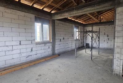 Casă individuală cu 5 camere cu Canalizare în Nord - 11
