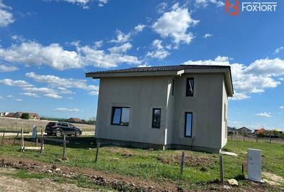 Casa Giarmata la gri cu toate utilitatile - ID V5615 - 25