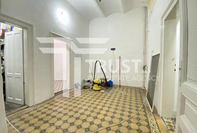 Caldire Istorica, 5 Camere, Etaj 1, Piata Roamnilor, Traian, Comision 0 - 12