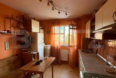 Apartament cu 2 camere semidecomandat în Micro 4 - 4