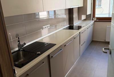 Apartament cu 2 camere decomandat în Central - 2