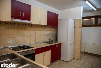 Casă cu Teren 3300 Mp în Iara - 1