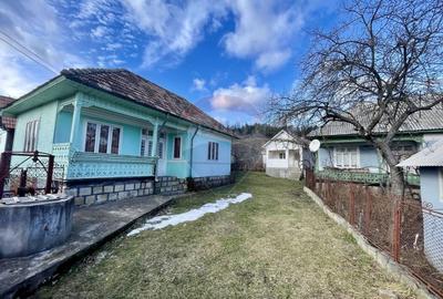 Casă individuală cu 4 camere în Soveja