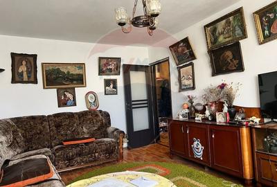 Apartament cu 3 camere decomandat în Central - 3