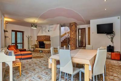 Casă cu 5 camere cu Teren 661 Mp în Clăbucet - 8