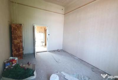 Apartament cu 5 camere semidecomandat în Central - 3