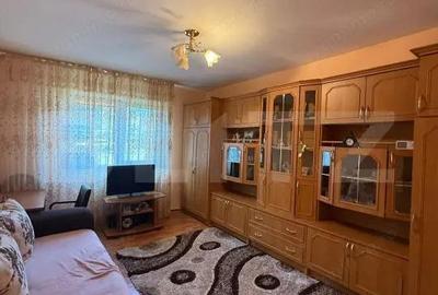Apartament cu 2 camere decomandat, mobilat în 9 Mai