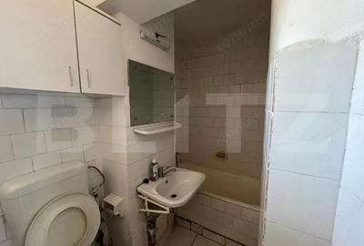 Apartament cu 3 camere decomandat în Dacia - 2
