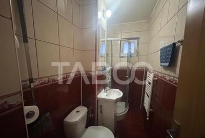 Apartament cu 2 camere semidecomandat, mobilat în Vasile Aaron