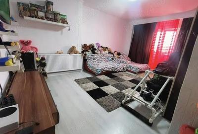 Apartament 4 camere de vanzare in Curtea de Arges zona Confectii Apartament 4 camere de vanzare in Curtea de Arges zona Confectii - 12