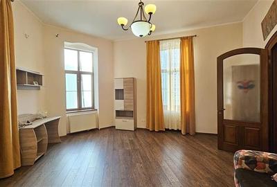 DE INCHIRIAT Apartament spatios 3 camere Gh Lazar pietonala - Unirii - 2