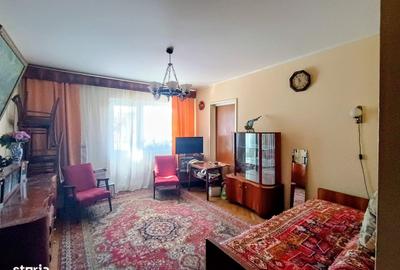 Apartament cu 3 camere în Traian - 1