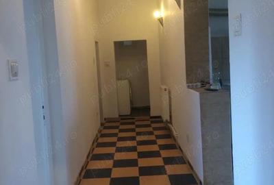 Casă cu 3 camere în Central - 2