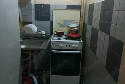 Garsonieră decomandată în Central - 1