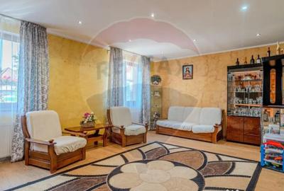 Casă cu 5 camere cu Teren 540 Mp în Ucea - 17