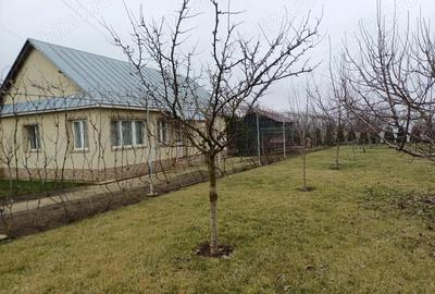 Casă în Gherghița - 10