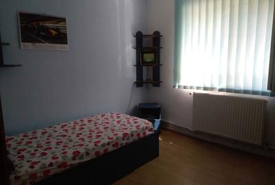 Apartament cu 3 camere decomandat în Vest - 2