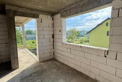 Casă cu Teren 450 Mp în Central